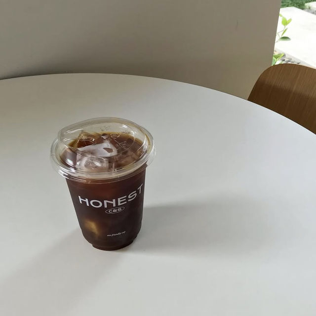 🕰️ Honest Coffee & Service  