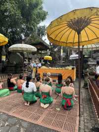 "Spiritual Cleansing at Bali’s Holy Spring – Tirta Empul”