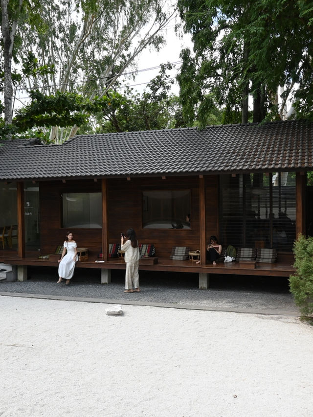 Third-Wave Nirvana: The Baristro’s Bamboo-Steamed Silence