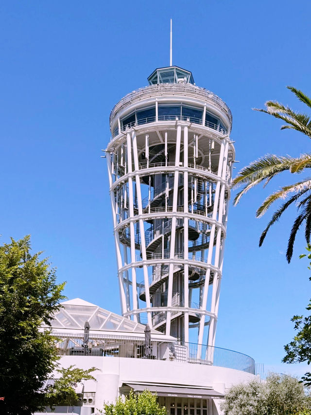 🌊 Solo Escape: Enoshima Sea Candle – Tokyo’s Coastal Lighthouse Gem