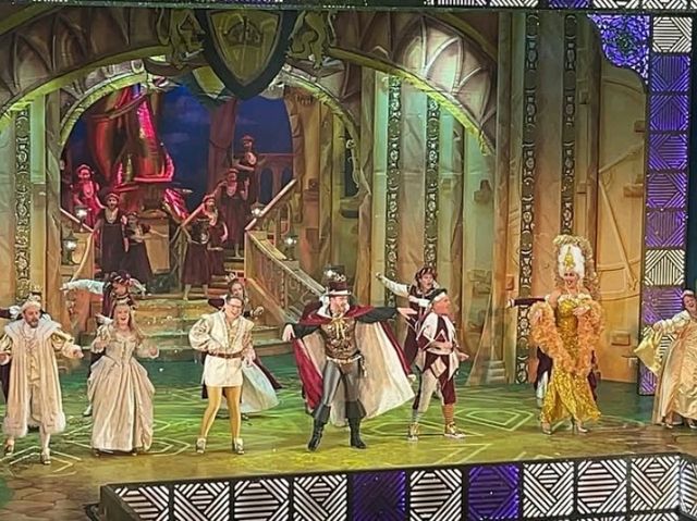 amazing experience, This is the musical and the actors are perfect, their voices are so powerful