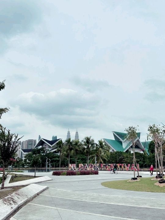 🌿 Titiwangsa Lake Park: Nature Meets the City 🌆