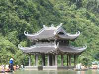 Embrace Serenity in Ninh Binh: Vietnam's Underrated "Halong Bay on Land"! 🏞️