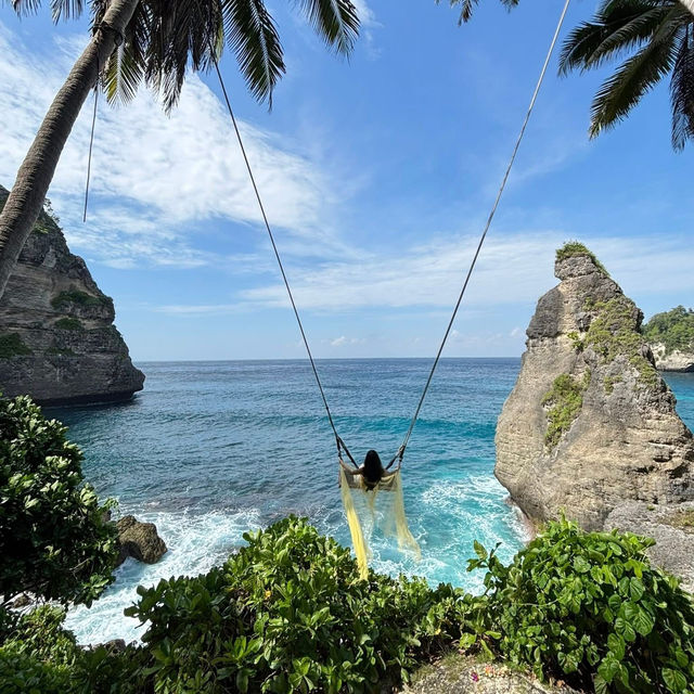 Catch the Magic: A Day in Nusa Penida