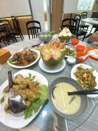 From Coconut Tom Yum to Crispy Pork—Hongti’s Flavor Parade