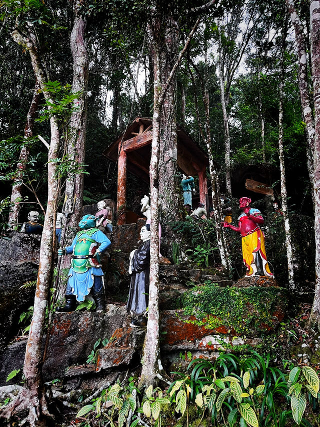 A Walk Through Morality – 10 Chambers of Hell at Chin Swee Temple