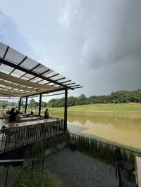 คาเฟ่กลางธรรมชาติ วิวอ่างเก็บน้ำ ที่กาปี้ป่าร่า ชล