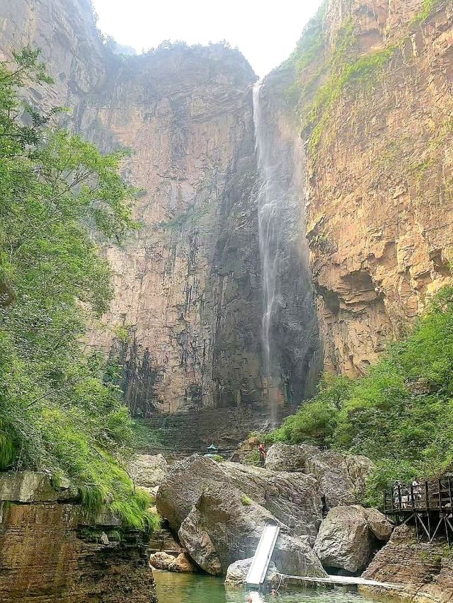 “Waterfall of the Sky: Yuntai’s Celestial Cascade”