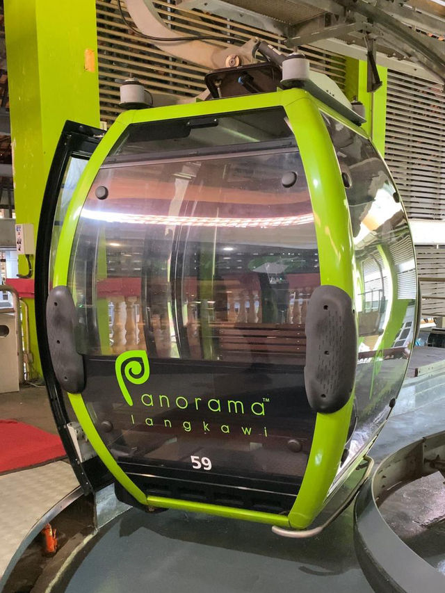 First Time on the Langkawi Cable Car – Sky High Thrills! 🌥️