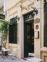 P Momments is a charming café