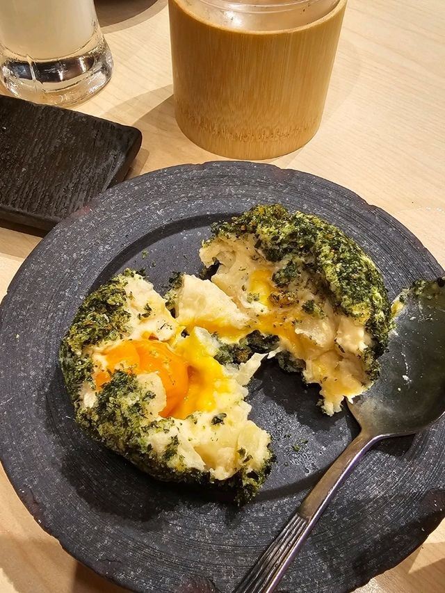 大眾壽司居酒屋，高質刺身，5至7點仲有飲品特價