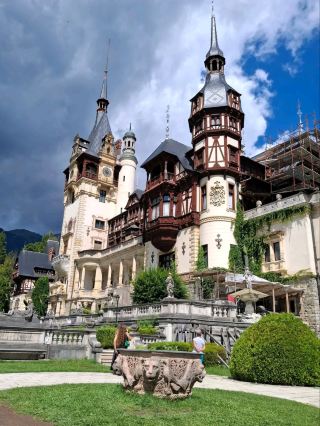 Exploring the Elegance of Peleș Castle