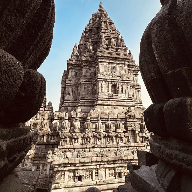 🌄✨ Prambanan Temple: A Journey Through Java’s Hindu Legacy – Solo Traveler’s Guide 🌄✨ Prambanan Temple: A Journey Through Java’s Hindu Legacy – Solo Traveler’s Guide