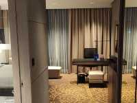 ✨🏨 Hilton Bangalore Embassy GolfLinks – Your Stylish Escape in Bengaluru 🌿🌆