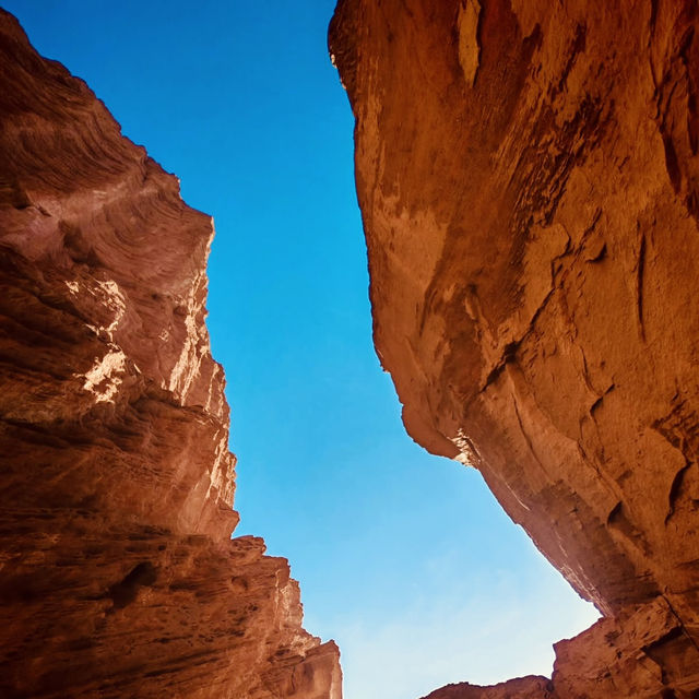 Tianshan Mysterious Grand Canyon: A Solo Adventure Like No Other! 🌄✨