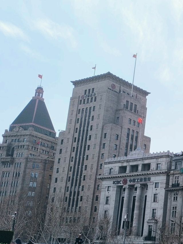 ตึกในย่านฮิตเซี่ยงไฮ้ 🏙️ The Bund กลางวันสวยสะกด! ตึกในย่านฮิตเซี่ยงไฮ้ 🏙️ The Bund กลางวันสวยสะกด!