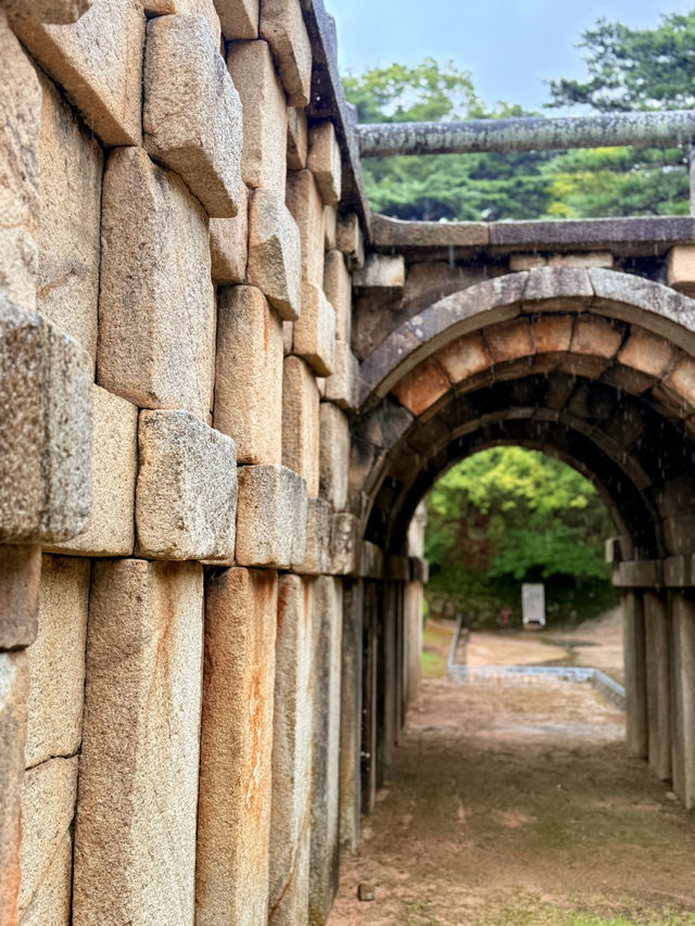 慶州｜金豬傳說佛國寺 快來找藏在牌匾後帶來財運的小豬