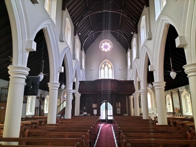 ⛪Charming Inner City Catholic Church⛪