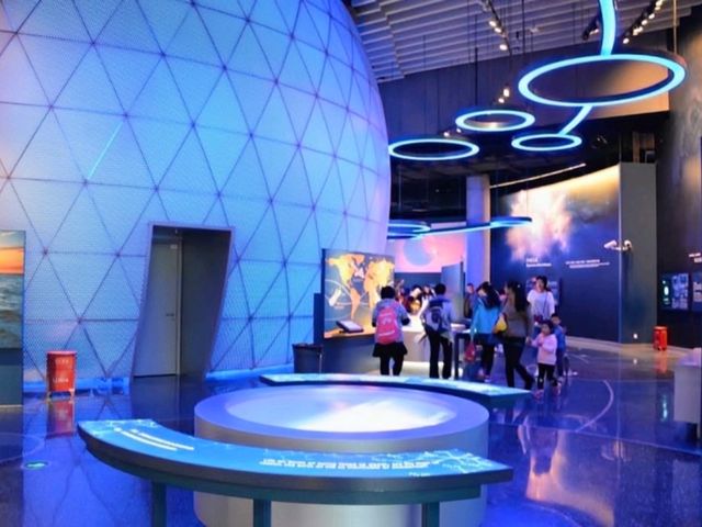 上海 | 上海自然博物館：不只博物館，根本是「後現代地球史詩」！