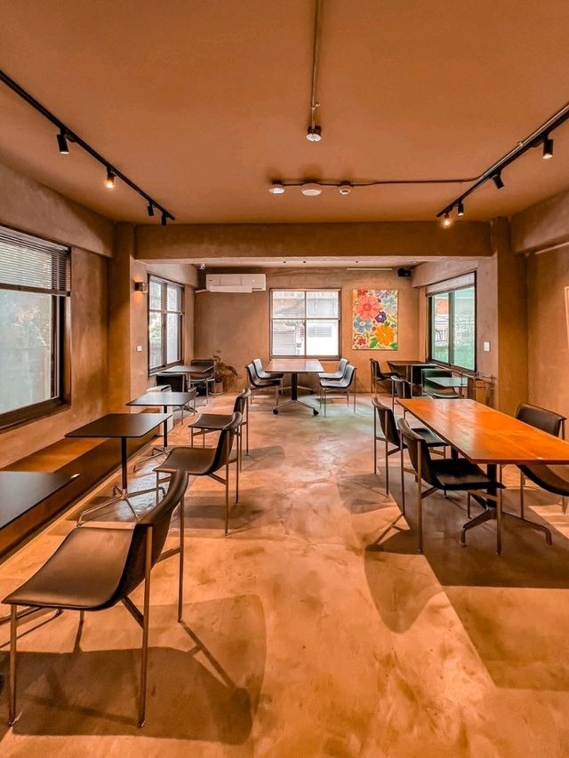 Huaj Hai Bakery Cafe Hong Kong