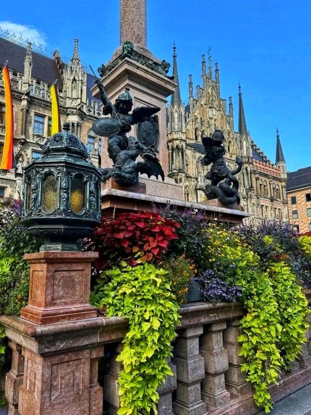 🌇 Marienplatz – The Heartbeat of Munich