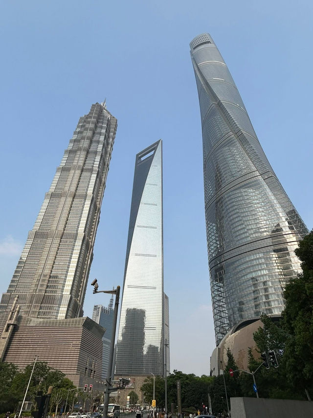 รีวิวแลนด์มาร์คใกล้ๆ Lujiazui Station 