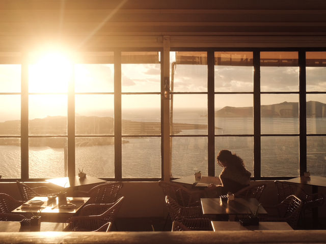 Stunning views of Santorini 🏖️ 🌅 feels like a dream !  Stunning views of Santorini 🏖️ 🌅 feels like a dream !