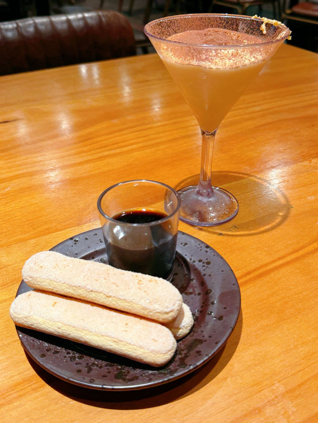 Bistro NTT by Attio 校園中Fine Dining Bistro NTT by Attio 校園中Fine Dining