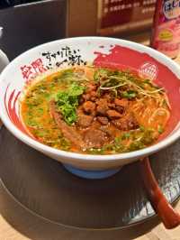 大阪過江龍牛骨白湯拉麵