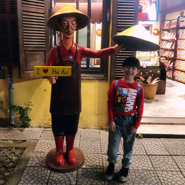 Hoi An: Lanterns, Ancient Streets & Coastal Eats – Your Wholesome Family Weekend 🏮🍜🌴 Hoi An: Lanterns, Ancient Streets & Coastal Eats – Your Wholesome Family Weekend 🏮🍜🌴