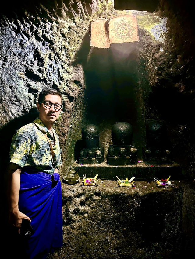 พามาดู “ถ้ำช้าง” สุดขลังและทรงพลัง ที่เกาะบาหลี🇮🇩