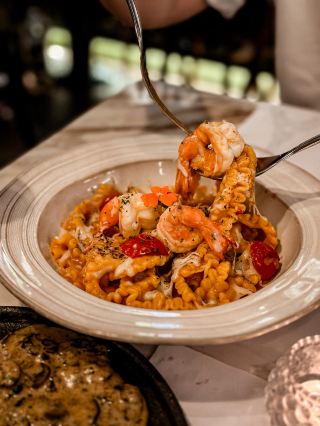 Hidden gem in Wan Chai alleyways: Fable! Must-try lobster sauce spaghetti!