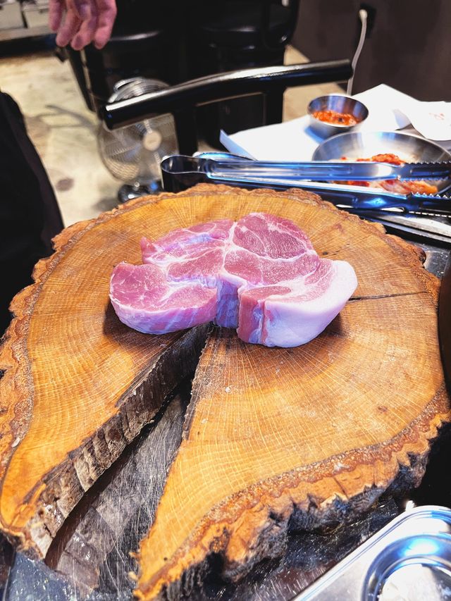  프리미엄 한돈 숙성육 수영역 고기 맛집 도막❣️