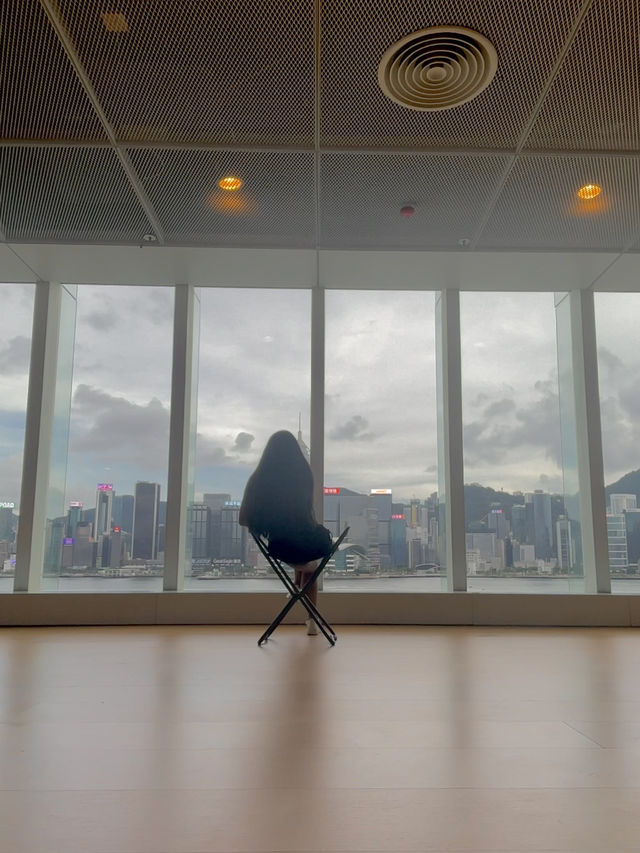 The Ultimate Guide to Visiting Hong Kong: A Perfect Blend of Modernity and Tradition