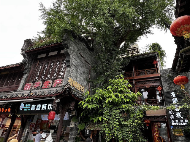 Beautiful Ancient City, lot's to see and do, a small taste of old Chinese tradition & culture.