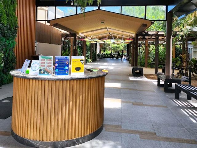 那通露台酒吧餐廳