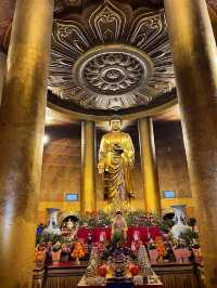 Emei Mountain - Elephants and Bodhisattvas abound on Ermei Shan.