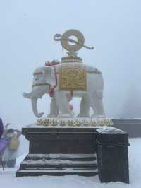 Emei Mountain - Elephants and Bodhisattvas abound on Ermei Shan.