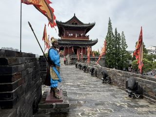 What Is Jingzhou Like, the City Liu Bei Borrowed and Never Returned?