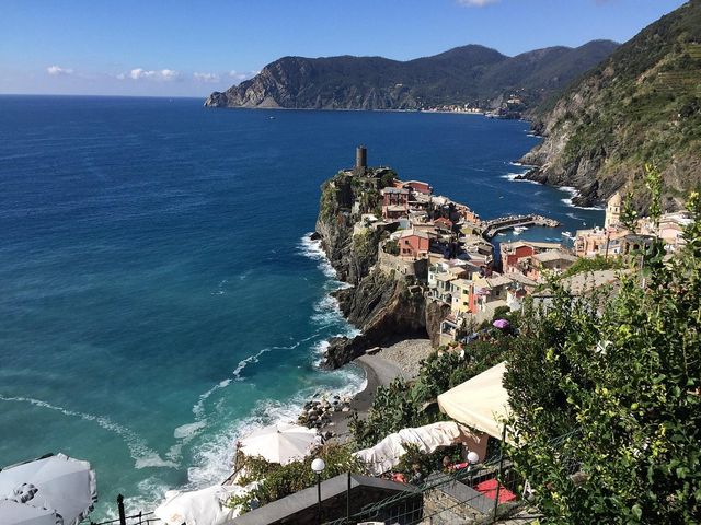 Coastal Charm in Cinque Terre 🌊🏰