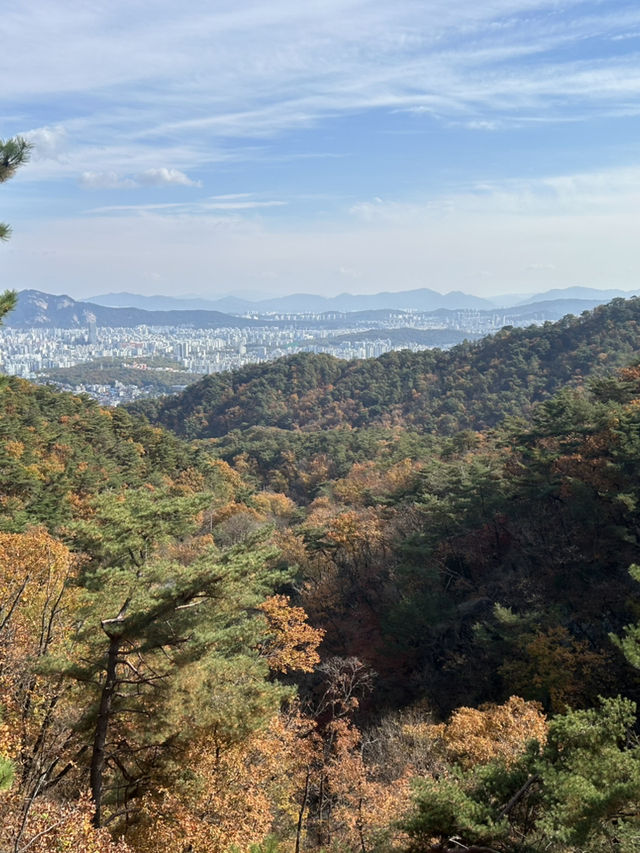 🍂⛰️ Autumn Hiking in Bukhansan: Seoul’s Mountain Escape