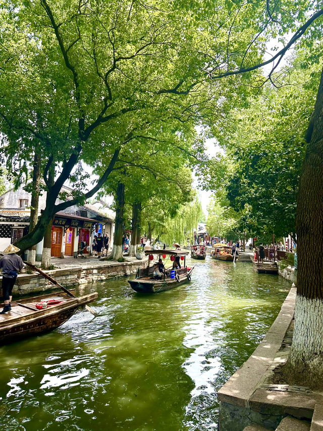 Discover the Venice of Shanghai: Zhujiajiao day trip guide!