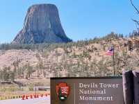 🗿 Where to Stay Near Devils Tower: Sleep Beneath the Stars & the Stone 🗿