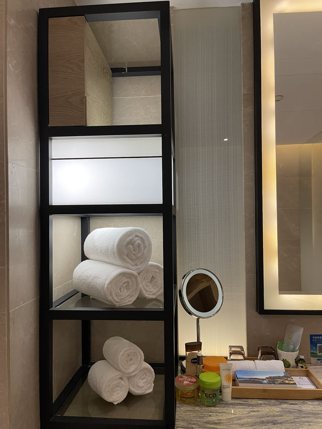 Are you looking for the best staycation?!😍