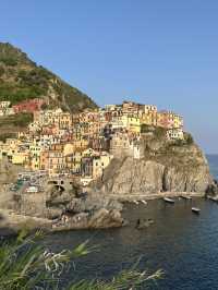 🌊 Manarola – The Colorful Jewel of Cinque Terre! 🇮🇹✨
