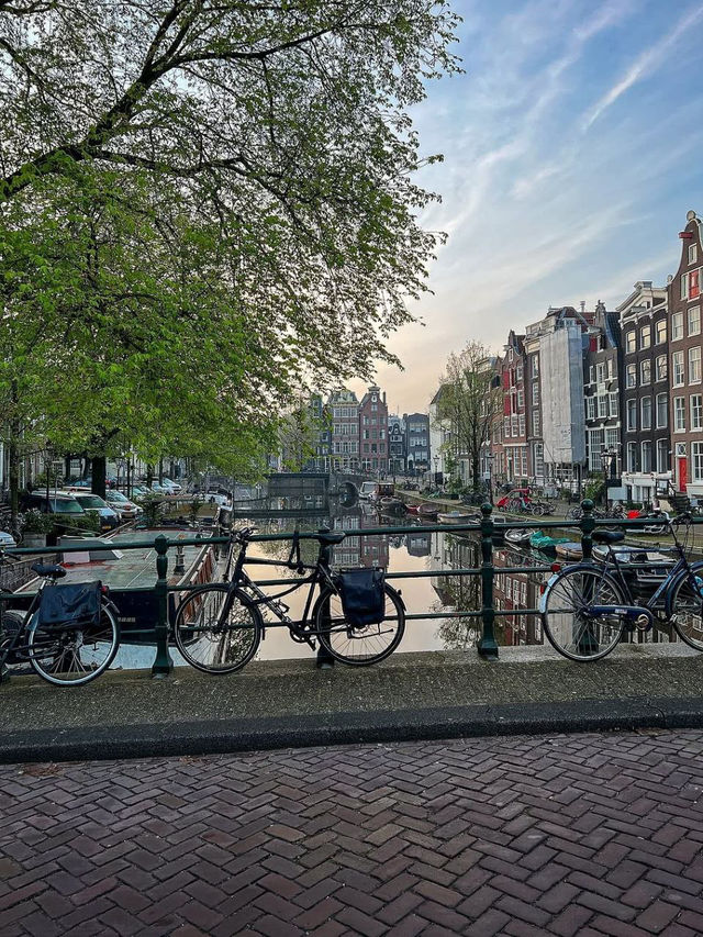 Amsterdam – Where Canals, Culture, and Creativity Meet