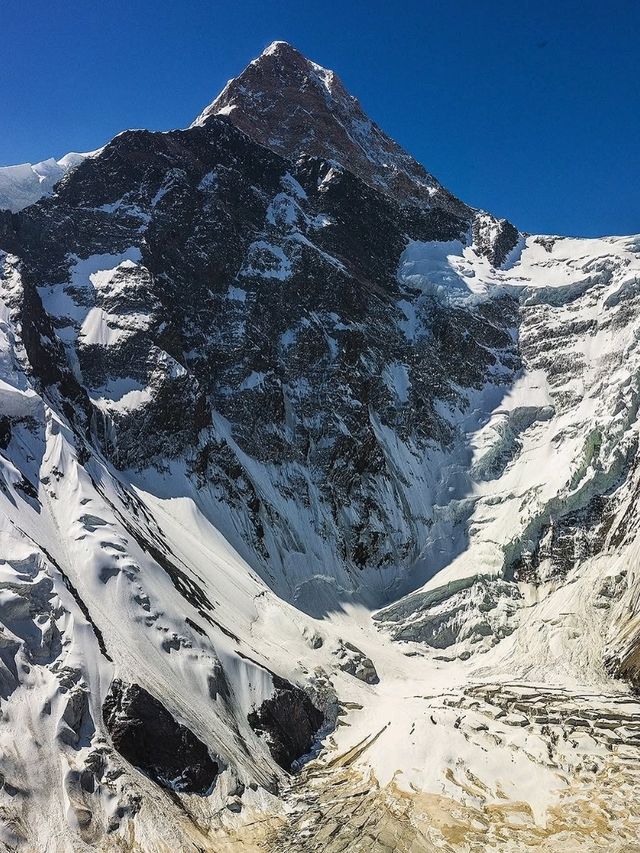 Khan Tengri: “Lord of the Sky” – The Pyramidal Jewel of the Tien Shan
