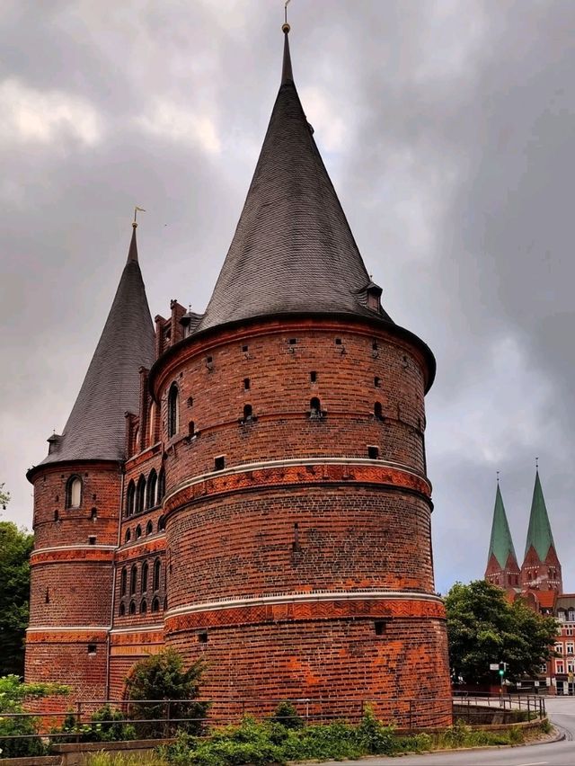 Hansestadt Lübeck: Germany’s Medieval Gem of Brick Gothic Splendor