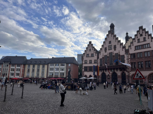 Budget Budget Budget Frankfurt Trip – Trust