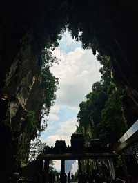 ⛰️ Batu Caves – A Spiritual and Cultural Landmark